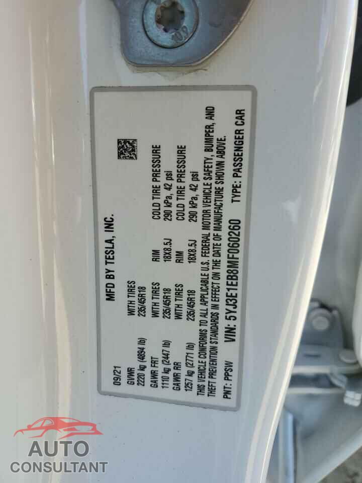TESLA MODEL 3 2021 - 5YJ3E1EB8MF060260