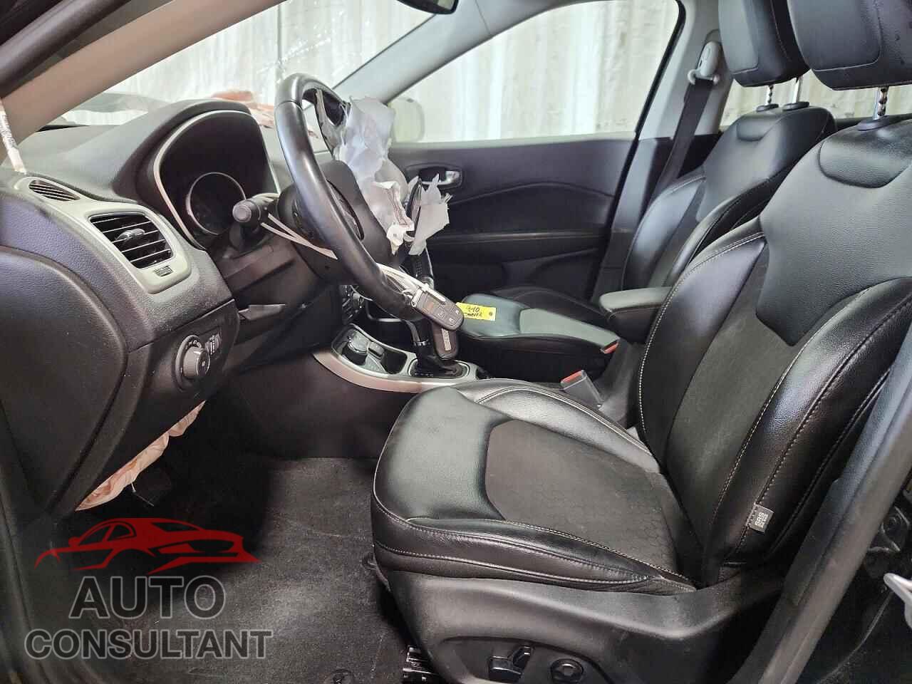 JEEP COMPASS 2020 - 3C4NJDBB5LT239690