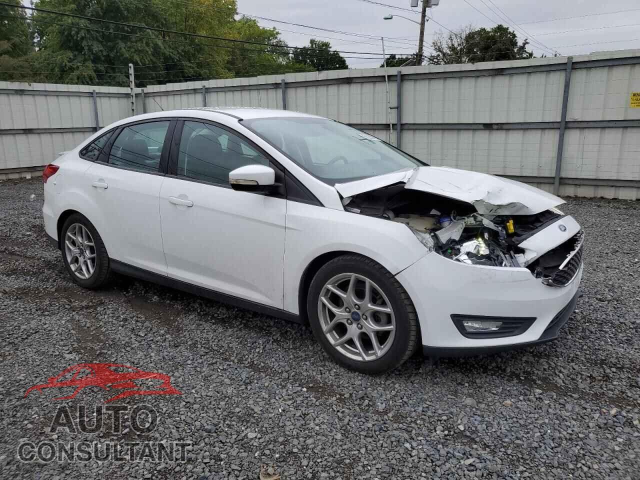 FORD FOCUS 2015 - 1FADP3F21FL332999