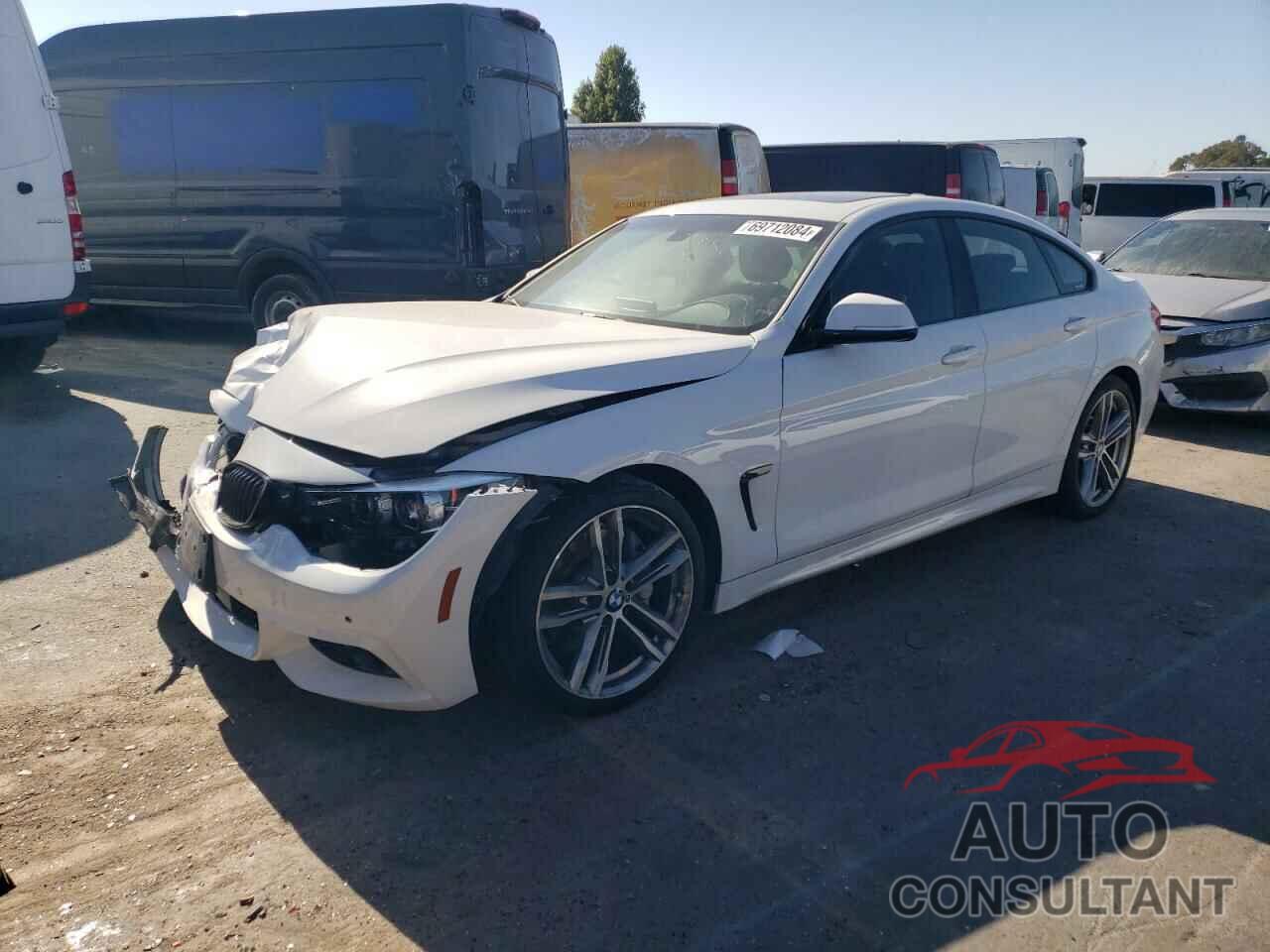 BMW 4 SERIES 2018 - WBA4J5C51JBF07580