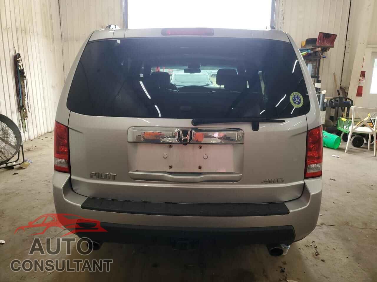 HONDA PILOT 2011 - 5FNYF4H58BB072142