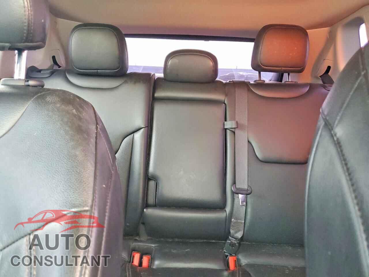 JEEP COMPASS 2022 - 3C4NJDCB2NT105348