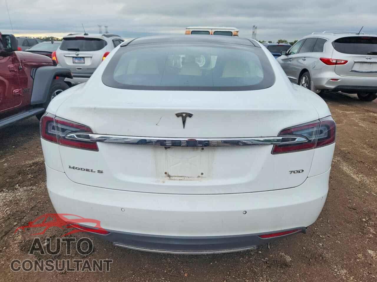 TESLA MODEL S 2015 - 5YJSA1E2XFF109159