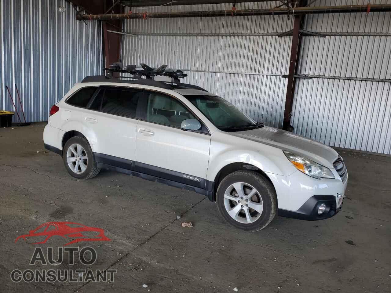 SUBARU OUTBACK 2013 - 4S4BRBDC3E3304813