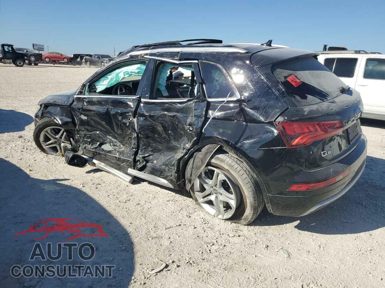 AUDI Q5 2018 - WA1BNAFY7J2247139