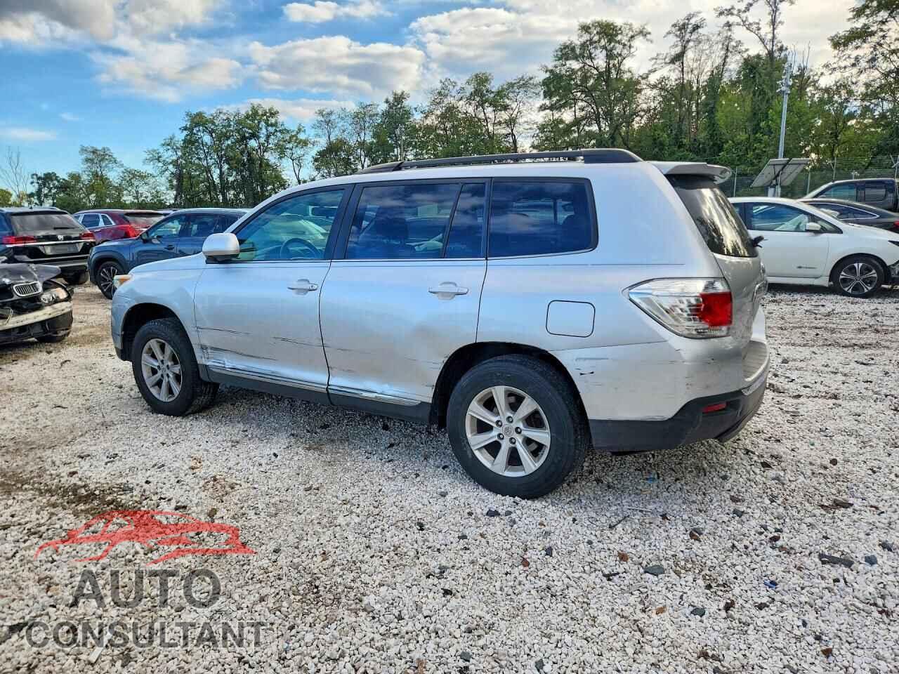 TOYOTA HIGHLANDER 2012 - 5TDBK3EH5CS094266