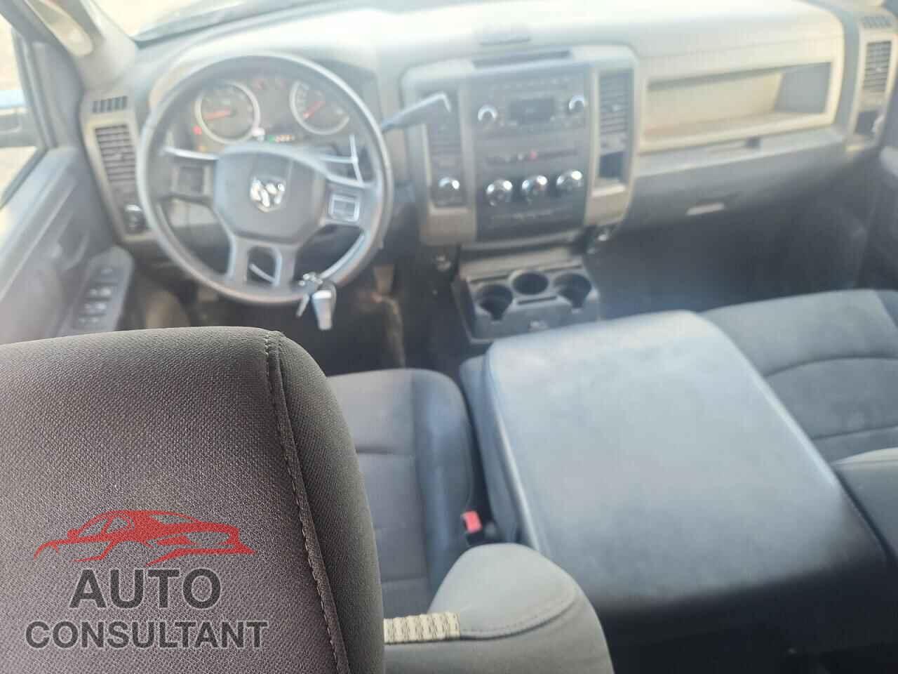 DODGE RAM 1500 2012 - 1C6RD7FT0CS203802