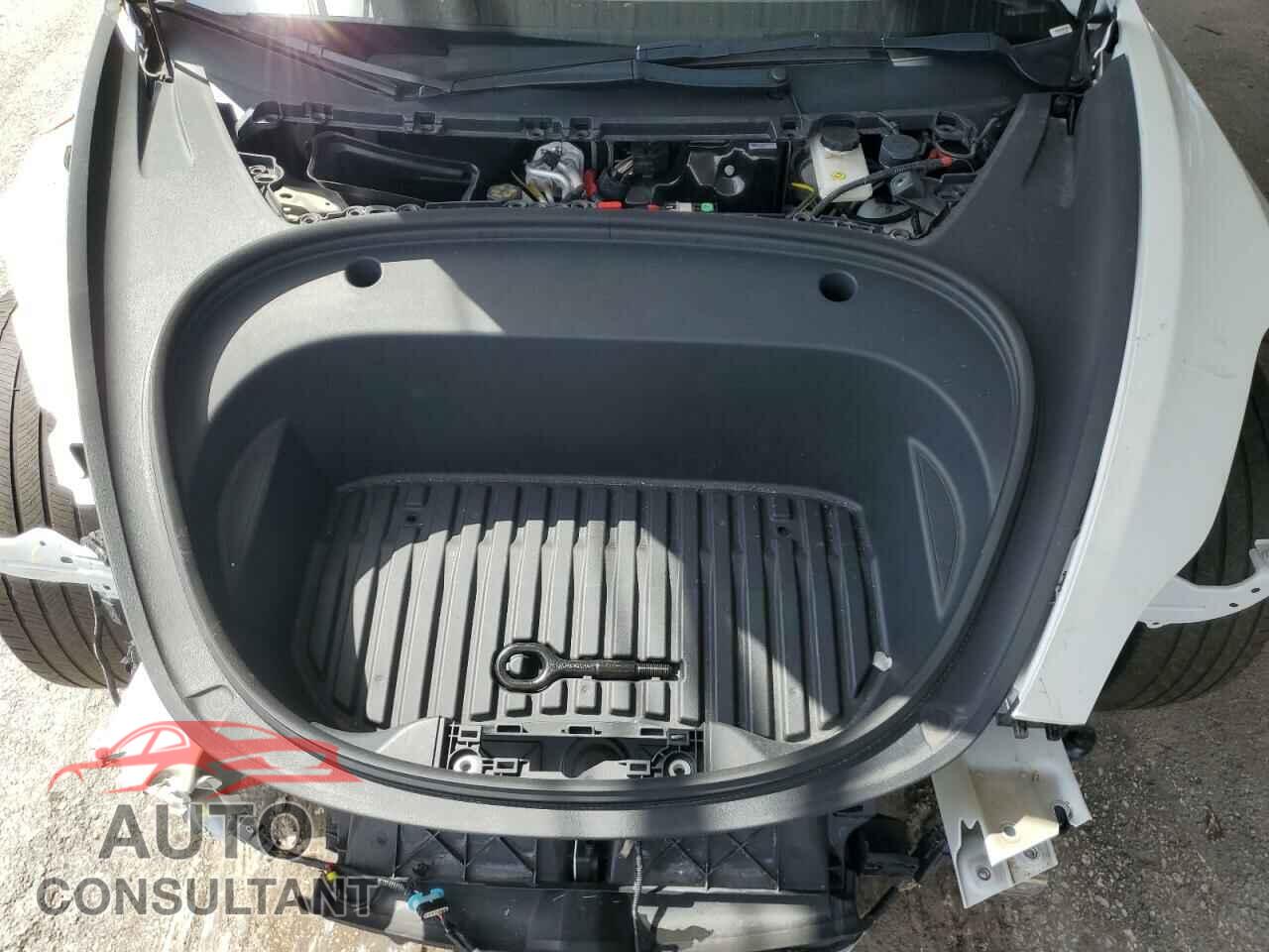 TESLA MODEL 3 2023 - 5YJ3E1EA0PF453083