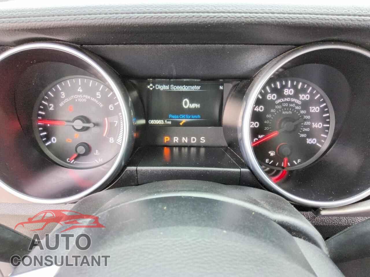 FORD MUSTANG 2021 - 1FATP8UH5M5122293