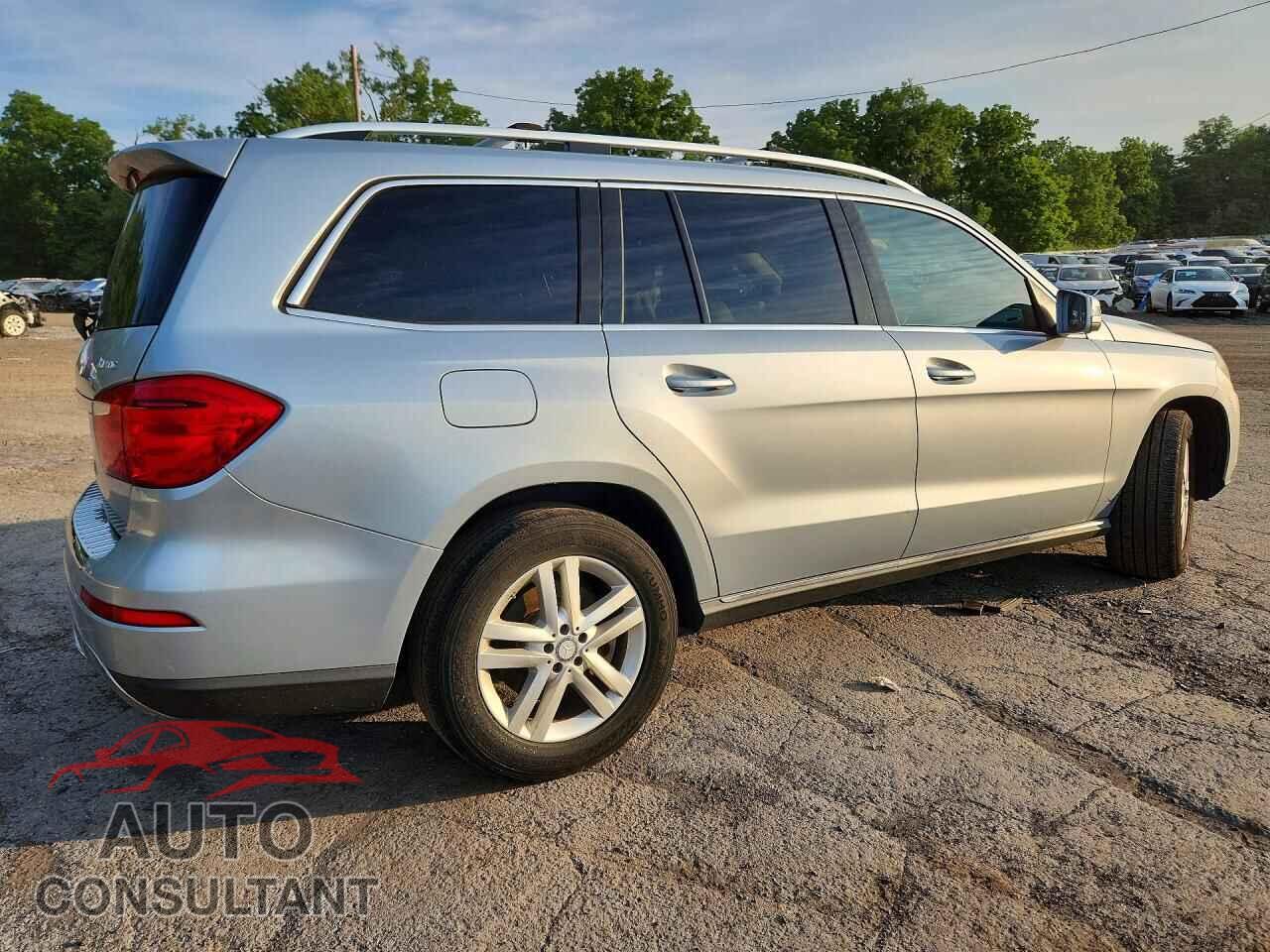 MERCEDES-BENZ GL-CLASS 2015 - 4JGDF6EE0FA569999