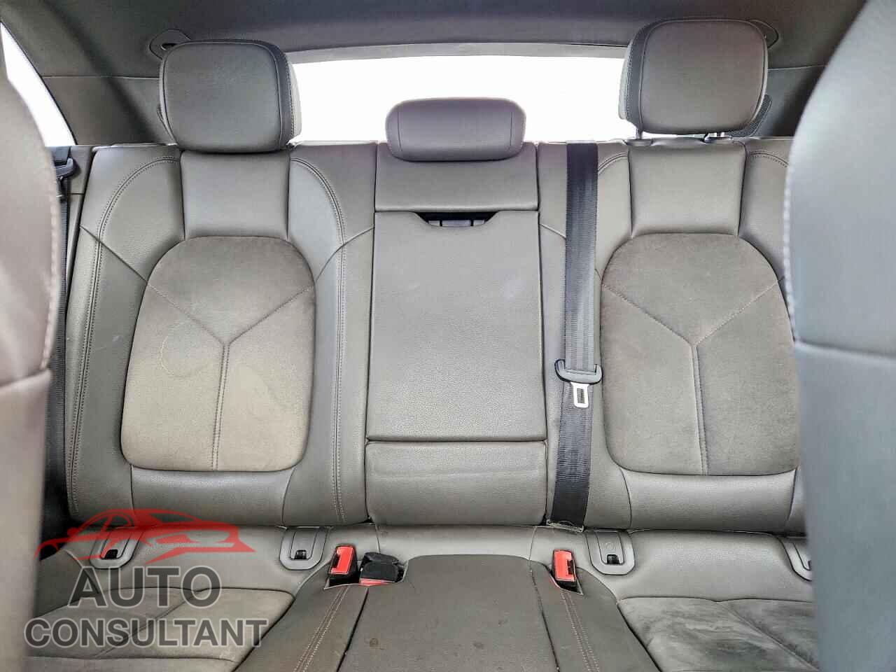 PORSCHE MACAN 2017 - WP1AA2A55HLB00773