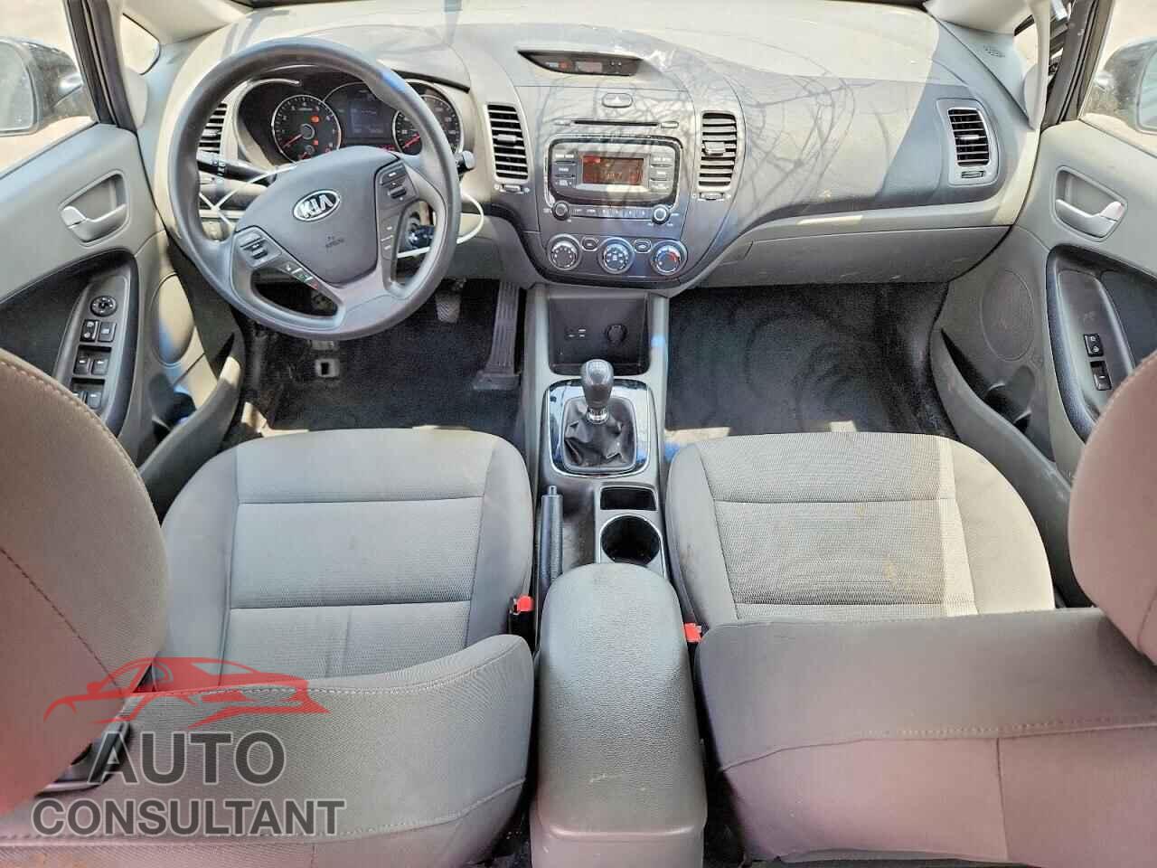 KIA FORTE 2017 - 3KPFK4A72HE044656