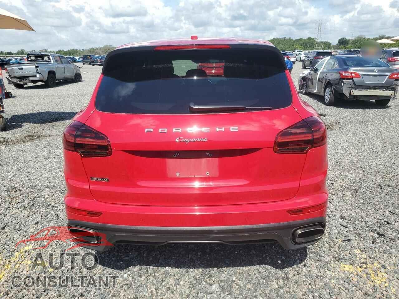 PORSCHE CAYENNE 2016 - WP1AA2A29GKA36070