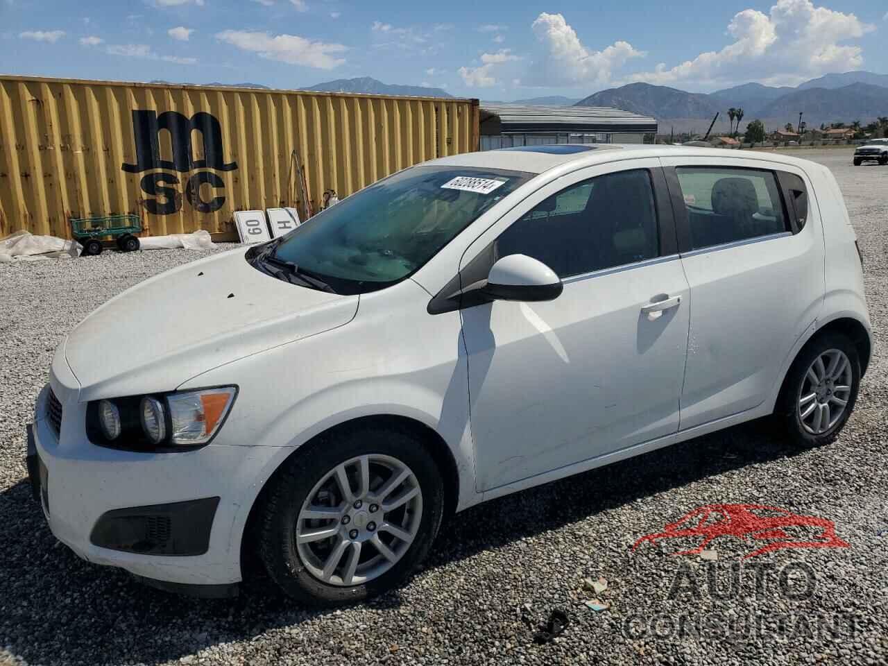 CHEVROLET SONIC 2016 - 1G1JC6SB7G4122895