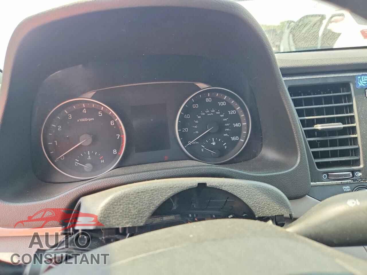 HYUNDAI ELANTRA 2017 - 5NPD74LF1HH077088