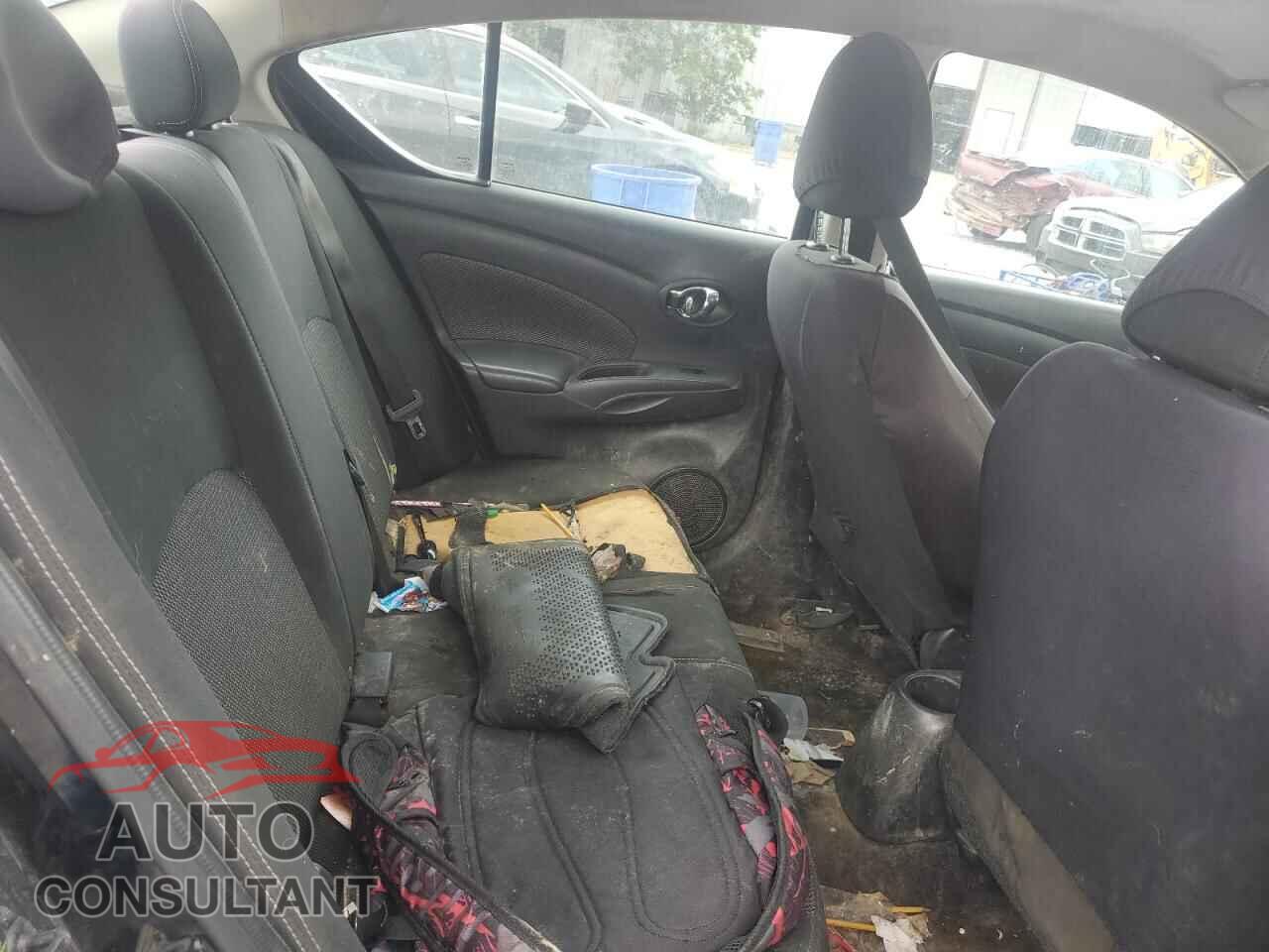 NISSAN VERSA 2017 - 3N1CN7AP3HL905479