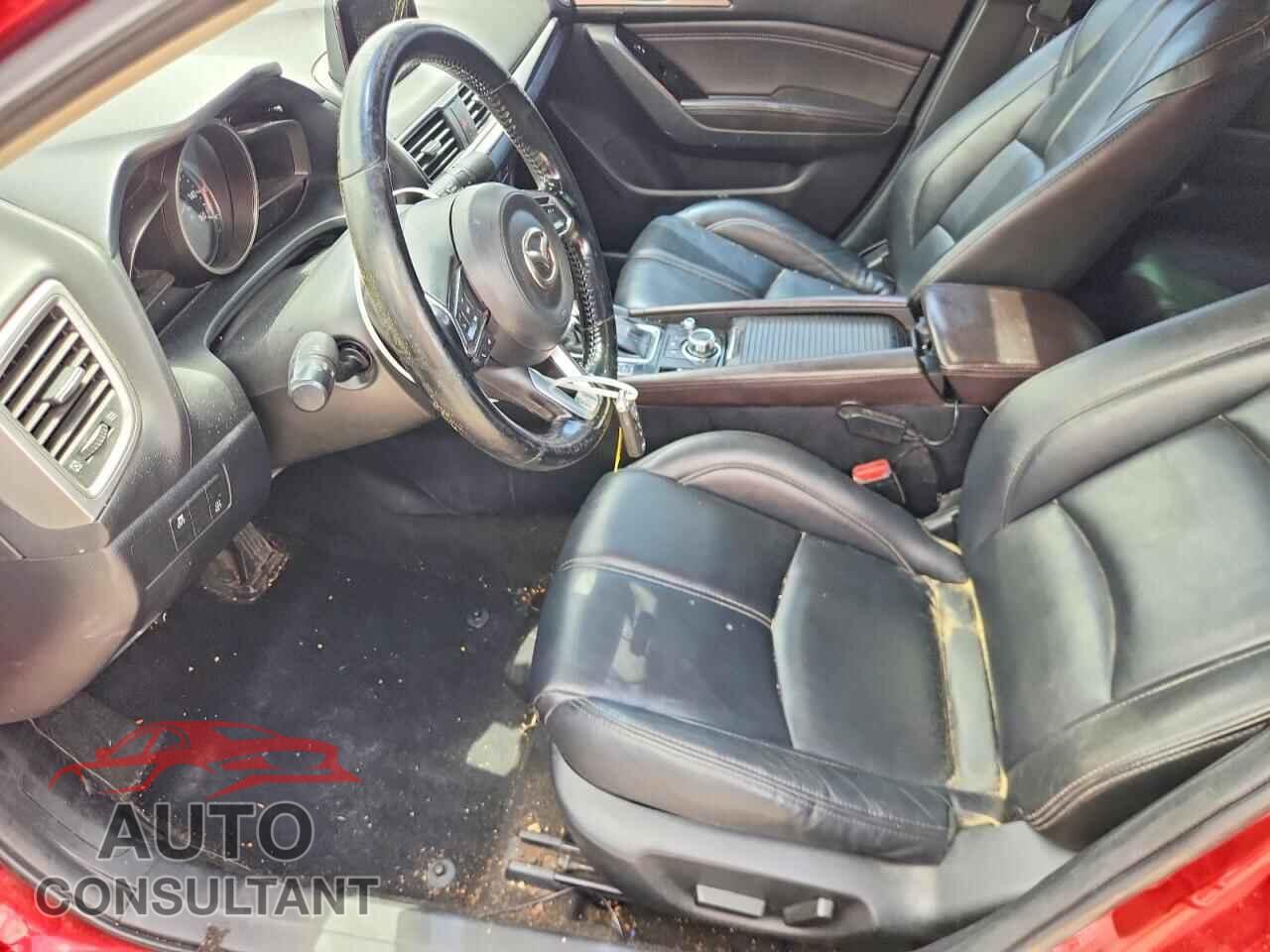 MAZDA 3 2018 - 3MZBN1V32JM219623