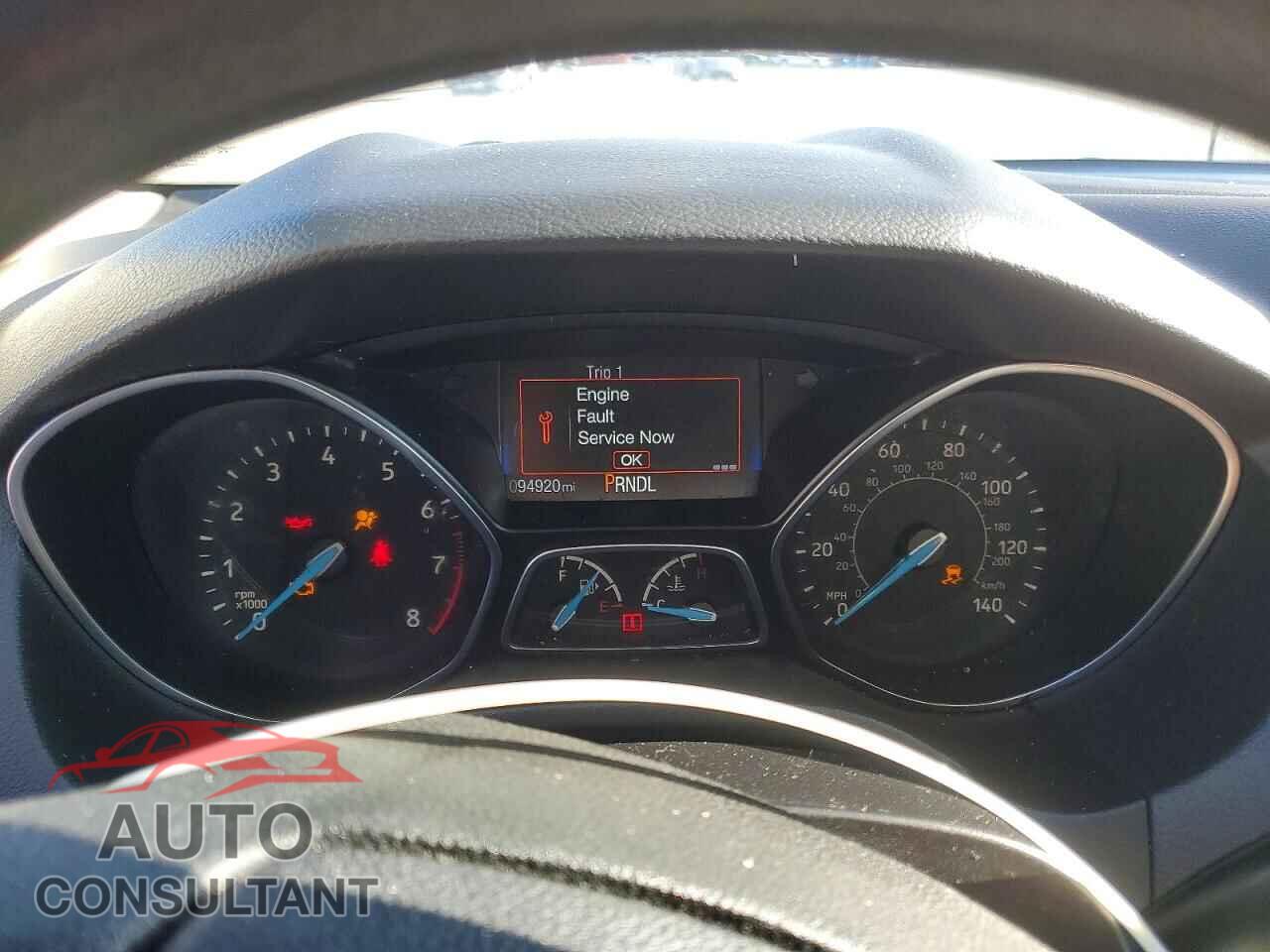 FORD FOCUS 2018 - 1FADP3E25JL288046