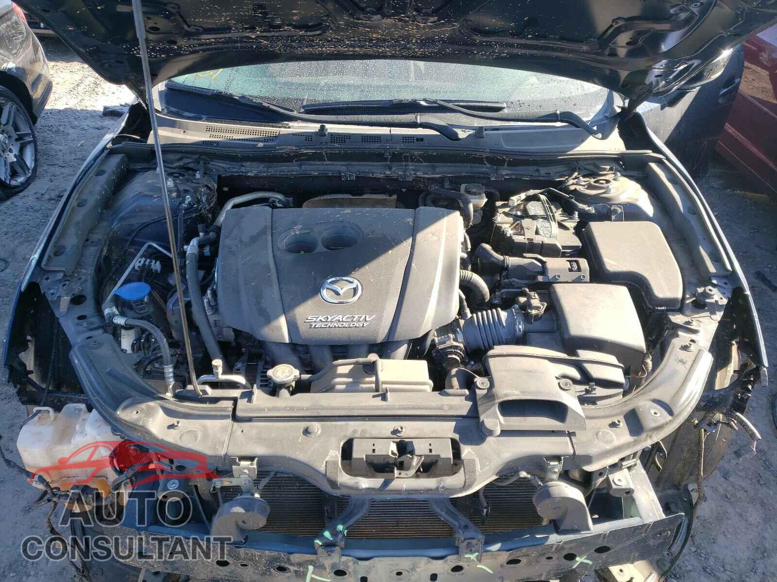 MAZDA 3 2017 - 3MZBN1U77HM101131