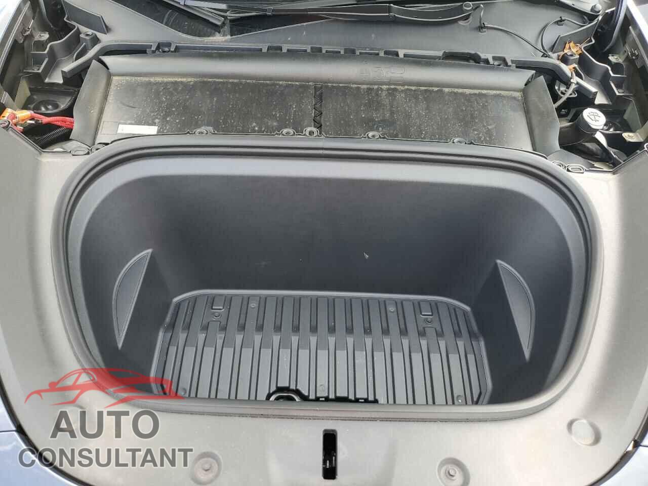 TESLA MODEL Y 2023 - 7SAYGDED5PF949544