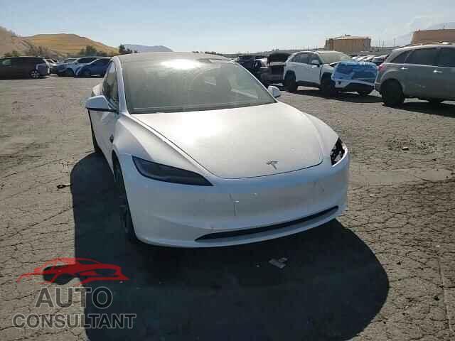 TESLA MODEL 3 2024 - 5YJ3E1EA4RF849133