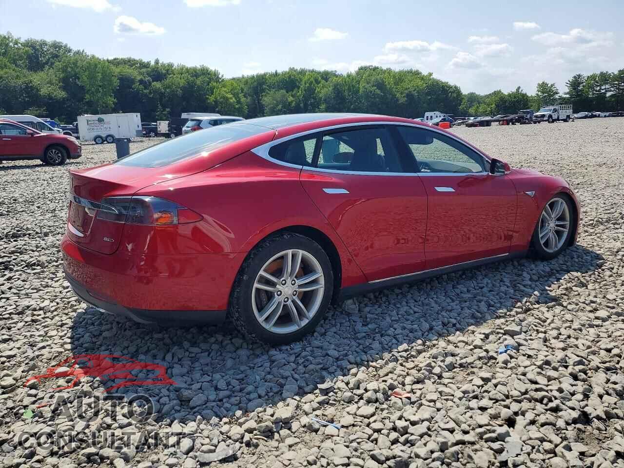 TESLA MODEL S 2015 - 5YJSA1H22FF089906