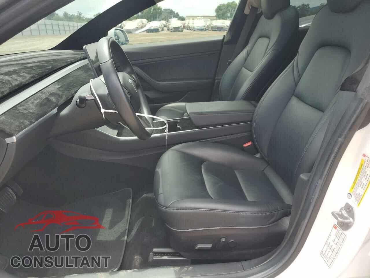 TESLA MODEL 3 2018 - 5YJ3E1EA5JF017269