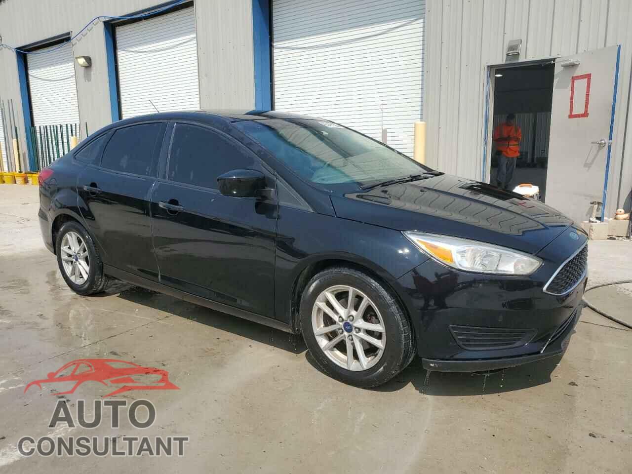 FORD FOCUS 2018 - 1FADP3F28JL240636