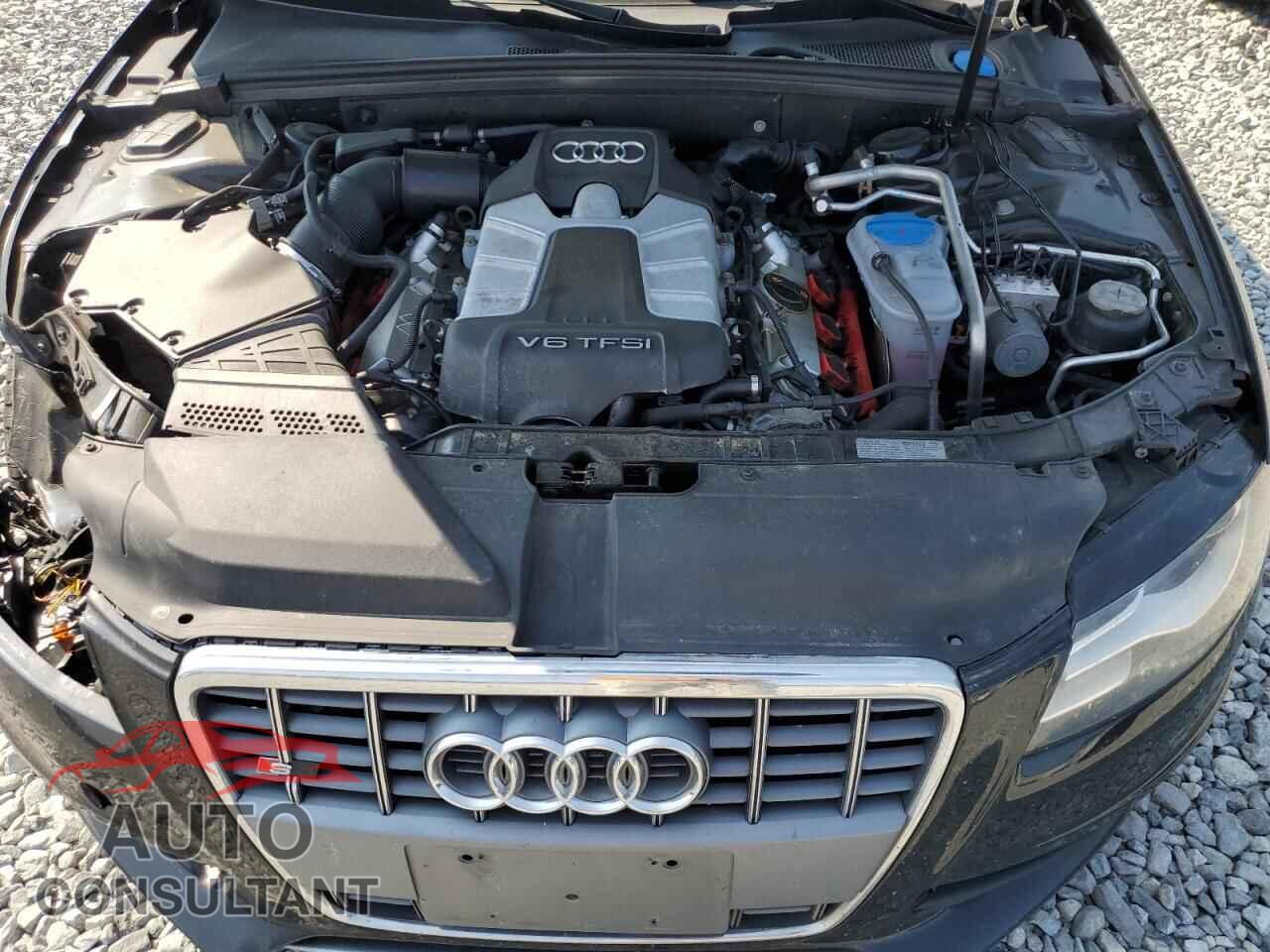 AUDI S4/RS4 2012 - WAUMGAFL1CA005384