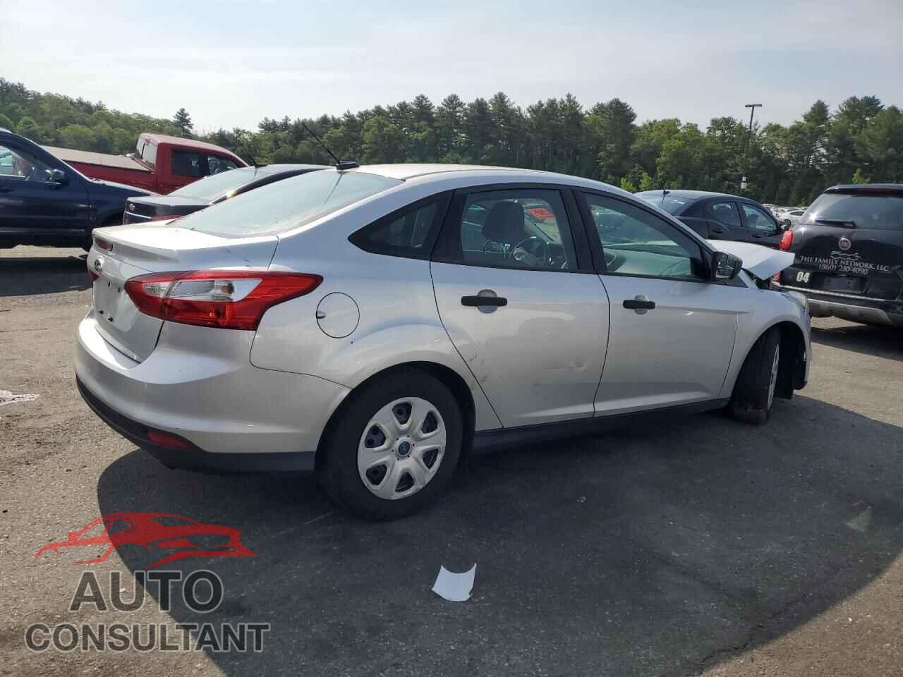 FORD FOCUS 2014 - 1FADP3E26EL434377