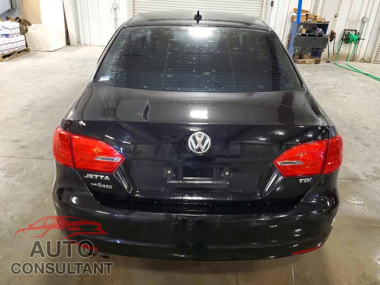 VOLKSWAGEN JETTA 2014 - 3VWLL7AJ5EM288233