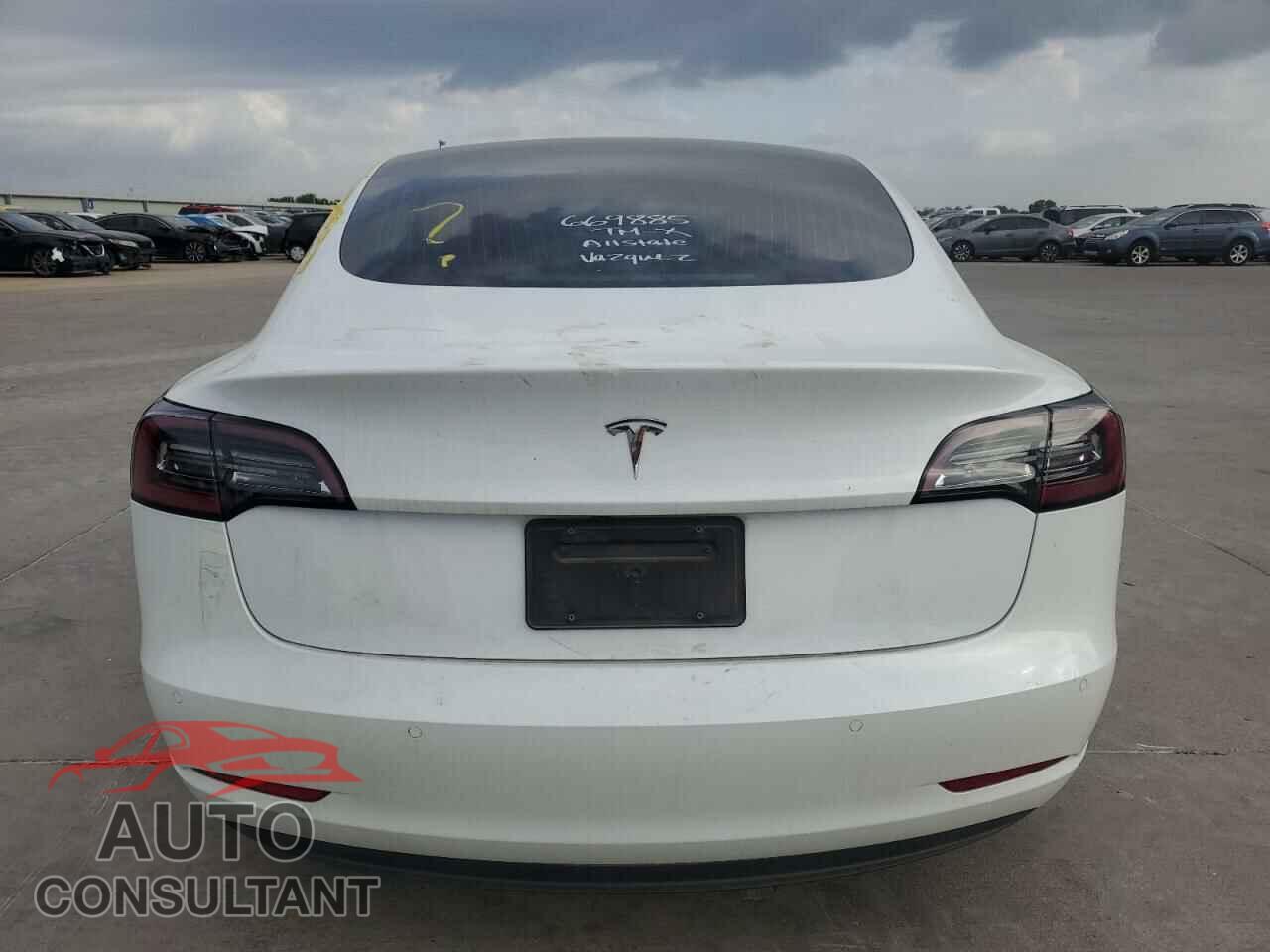 TESLA MODEL 3 2020 - 5YJ3E1EA6LF669885