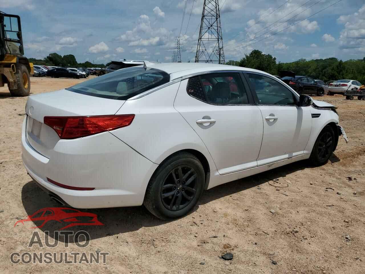 KIA OPTIMA 2011 - KNAGM4A75B5080971