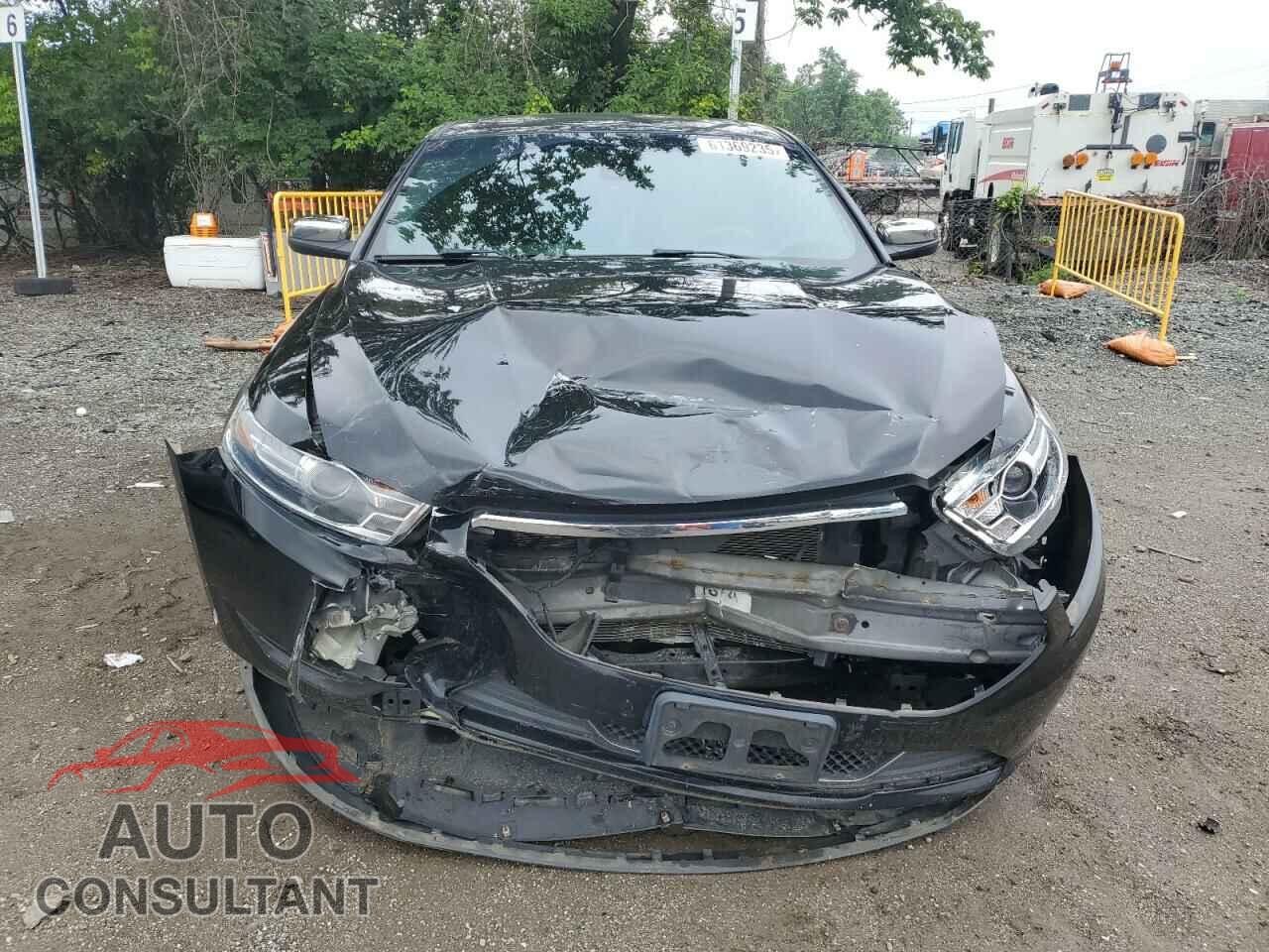 FORD TAURUS 2018 - 1FAHP2F83JG101264