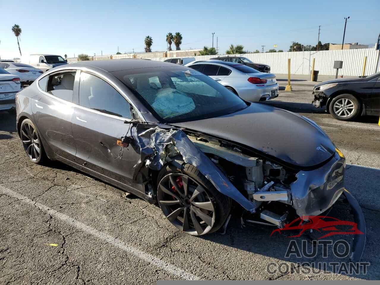 TESLA MODEL 3 2020 - 5YJ3E1EC9LF647137