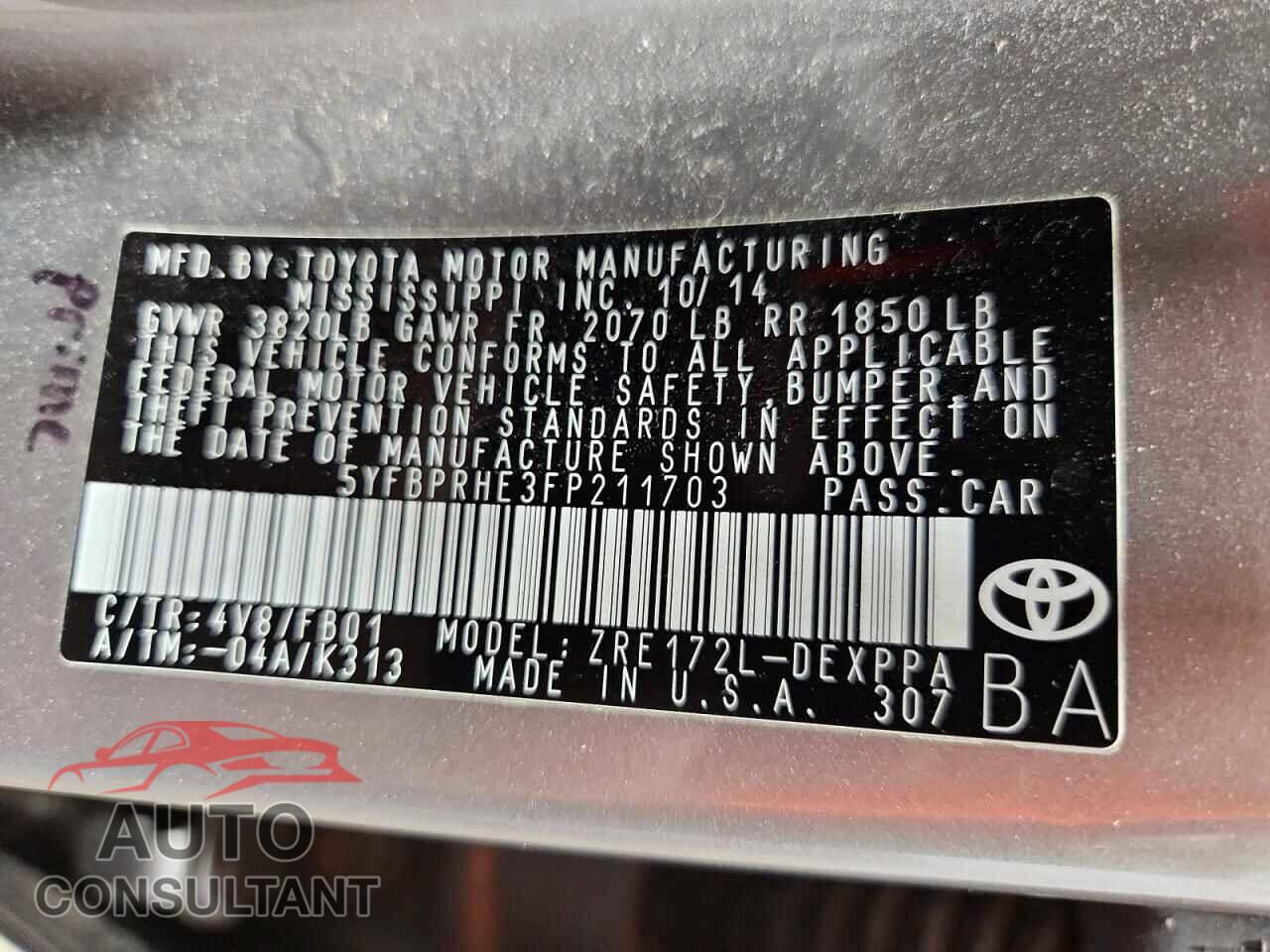 TOYOTA COROLLA 2015 - 5YFBPRHE3FP211703