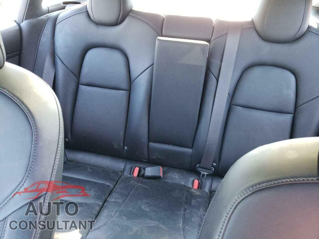 TESLA MODEL 3 2018 - 5YJ3E1EB8JF093772