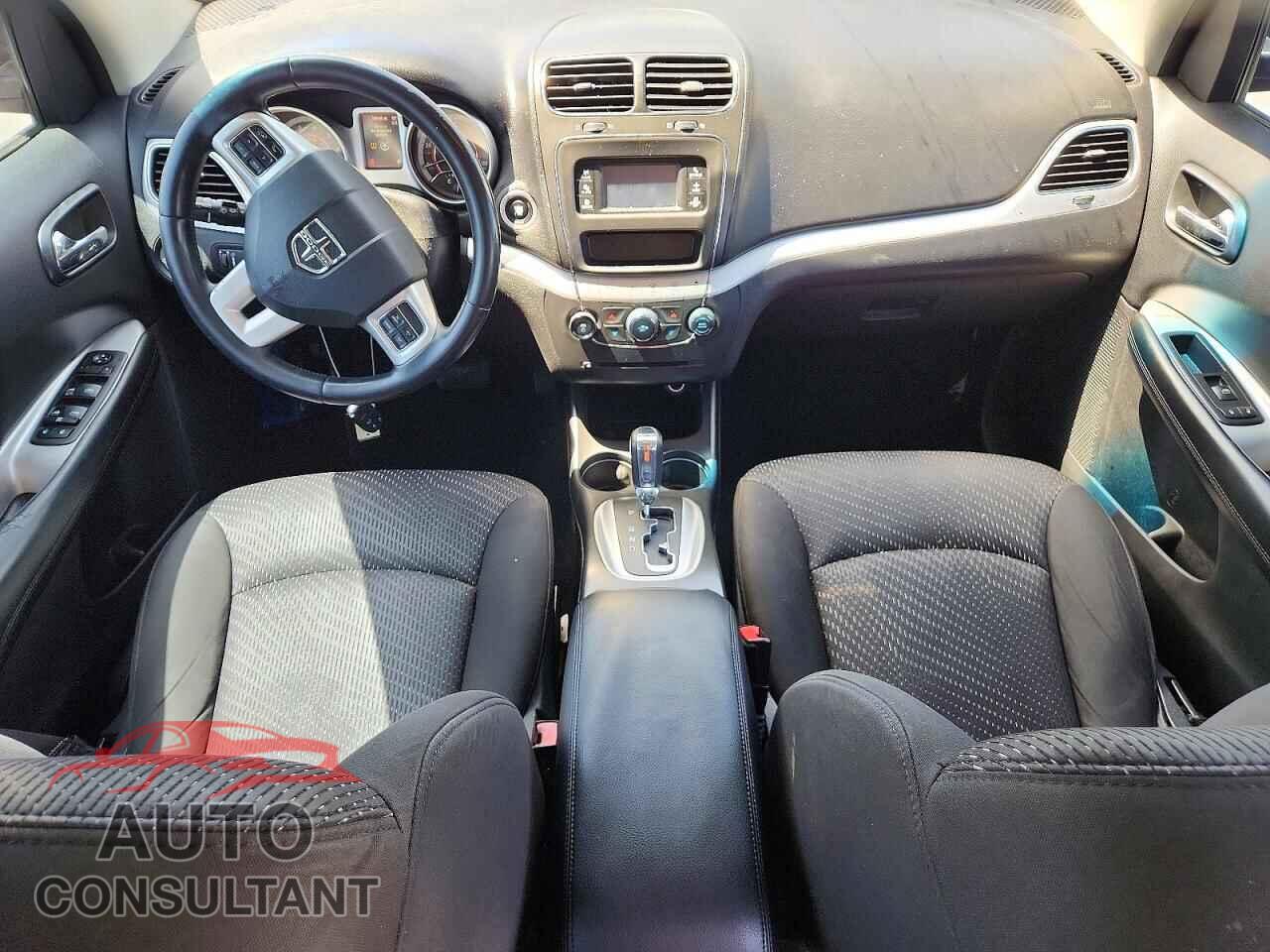 DODGE JOURNEY 2015 - 3C4PDCAB2FT715376