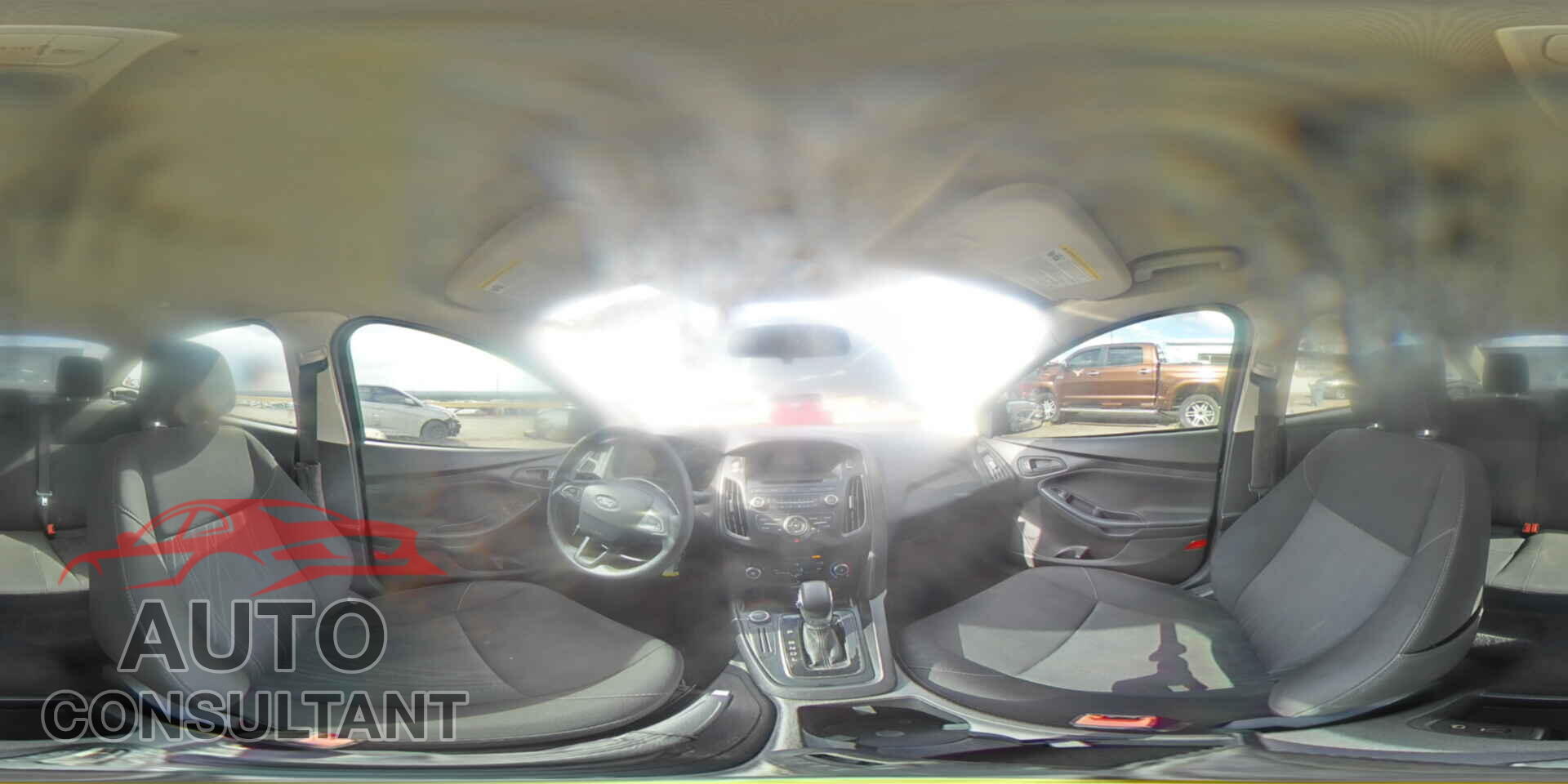 FORD FOCUS 2017 - 1FADP3E24HL290347