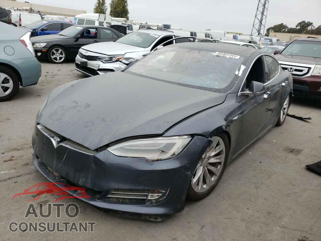 TESLA MODEL S 2017 - 5YJSA1E20HF201528
