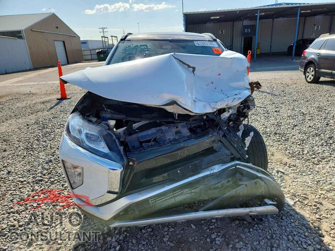 MITSUBISHI ECLIPSE 2018 - JA4AT5AA5JZ041540