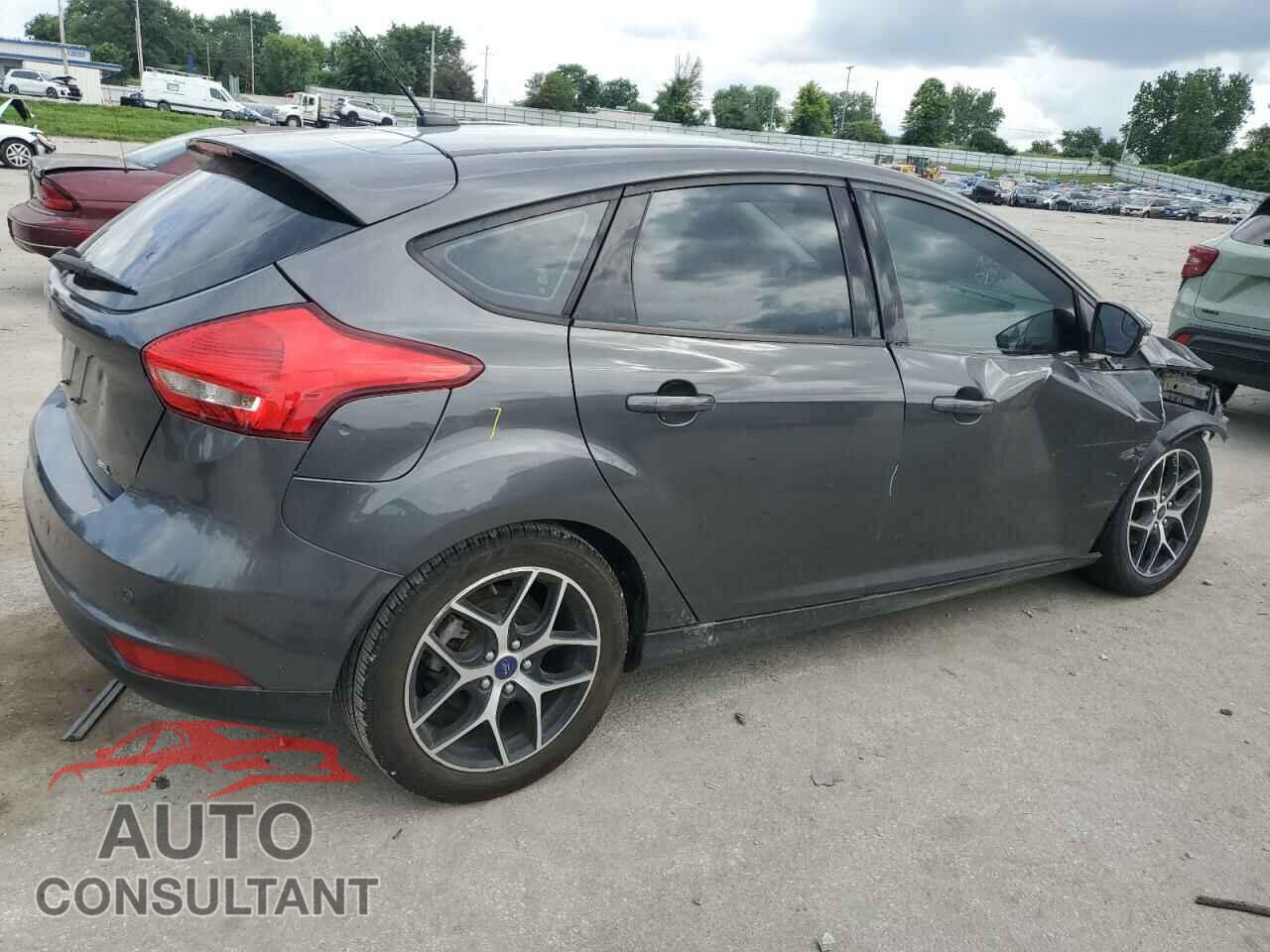 FORD FOCUS 2017 - 1FADP3M27HL342555