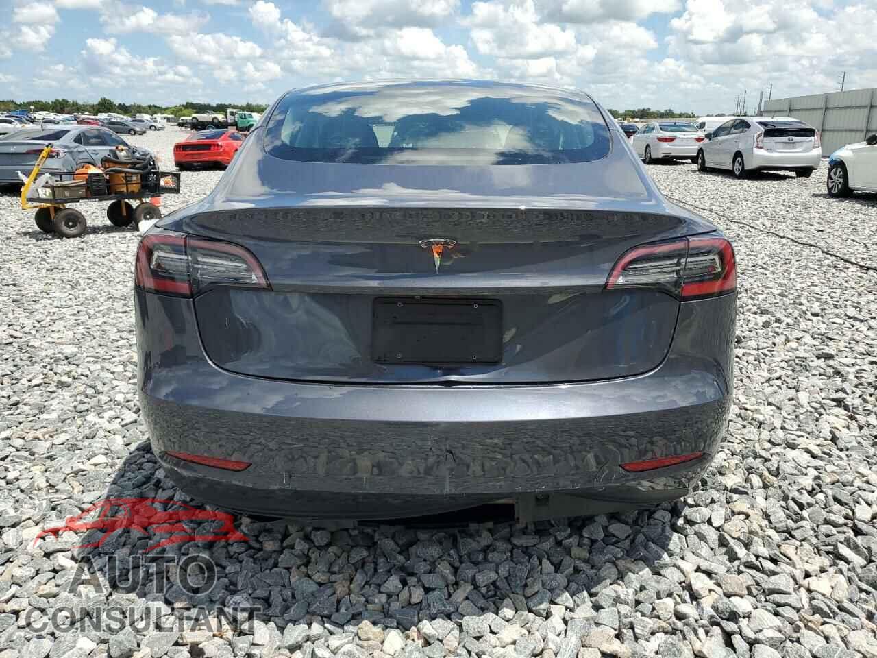 TESLA MODEL 3 2023 - 5YJ3E1EA4PF449103