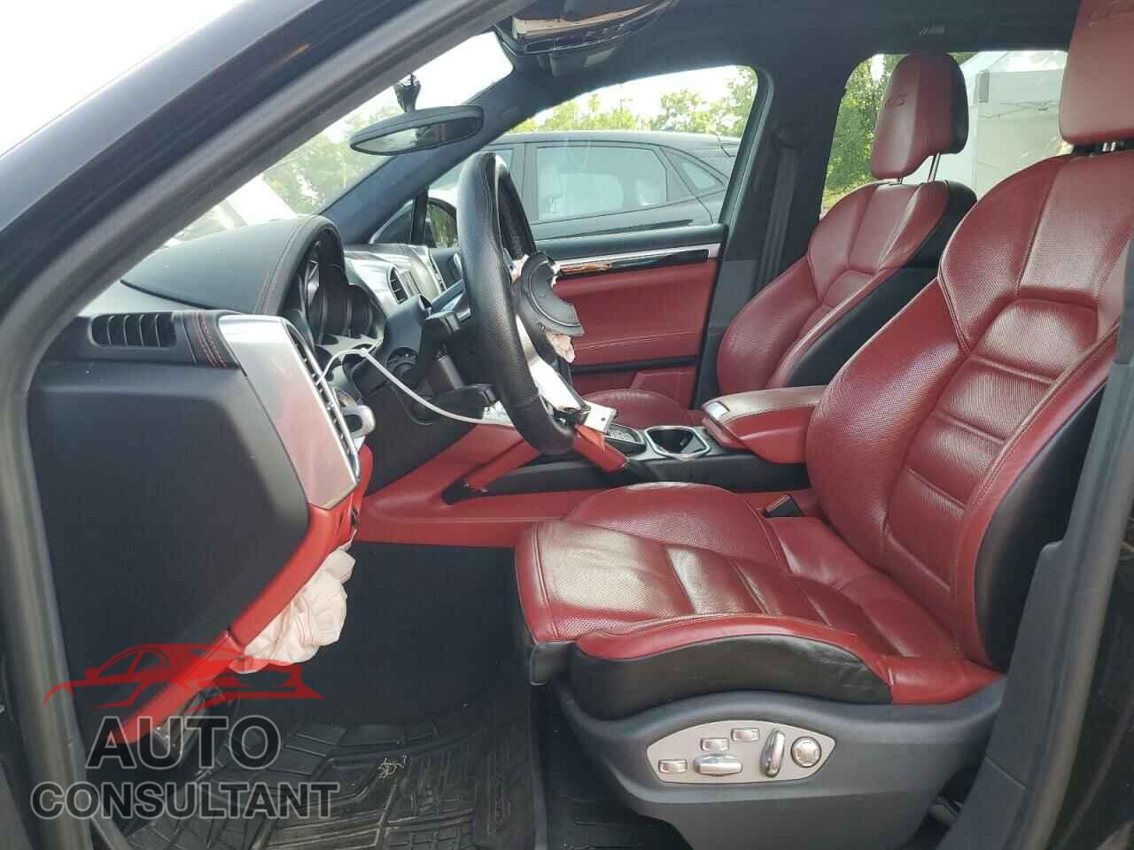 PORSCHE CAYENNE 2017 - WP1AD2A27HLA81494