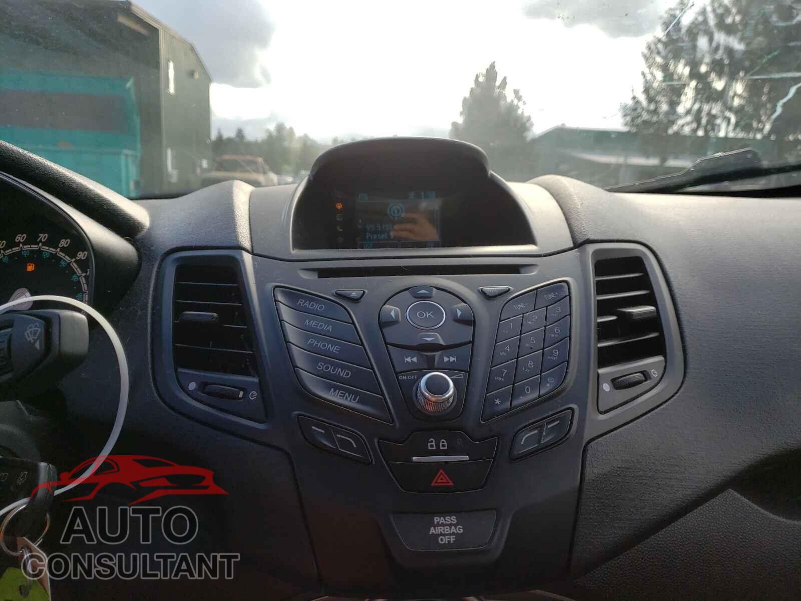 FORD FIESTA 2017 - 3FADP4EJ7HM135724