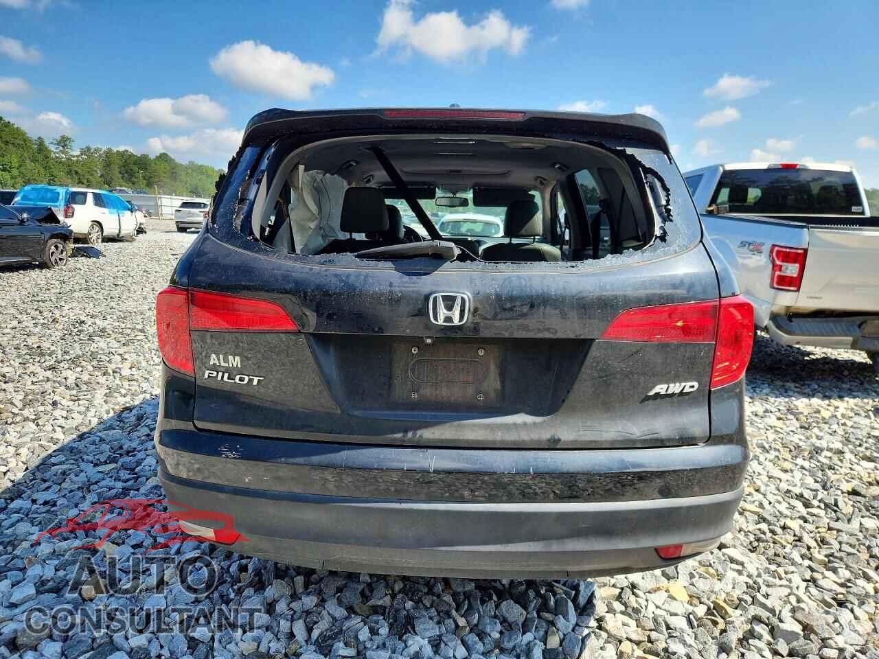 HONDA PILOT 2017 - 5FNYF6H72HB055729