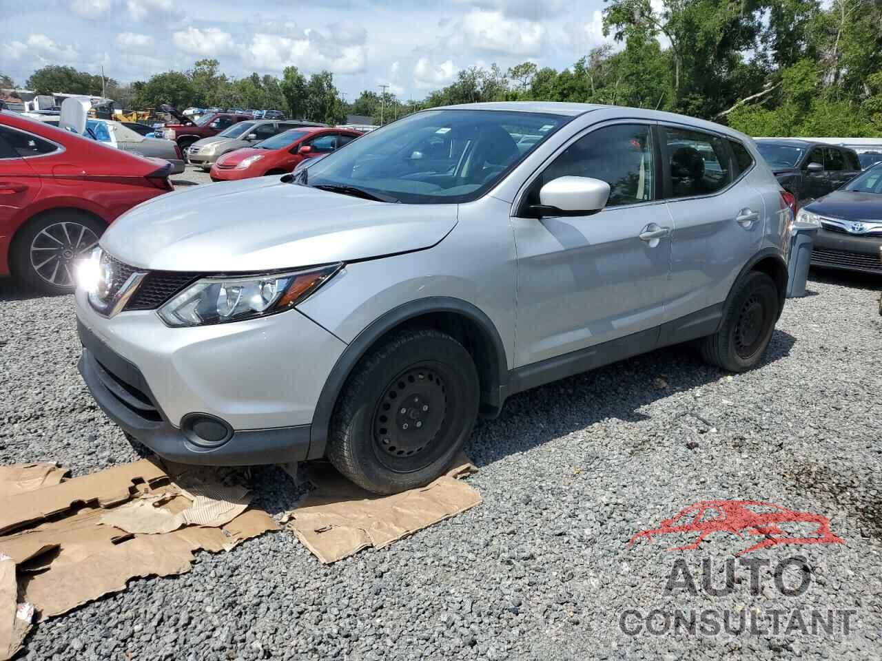 NISSAN ROGUE 2018 - JN1BJ1CR6JW200842