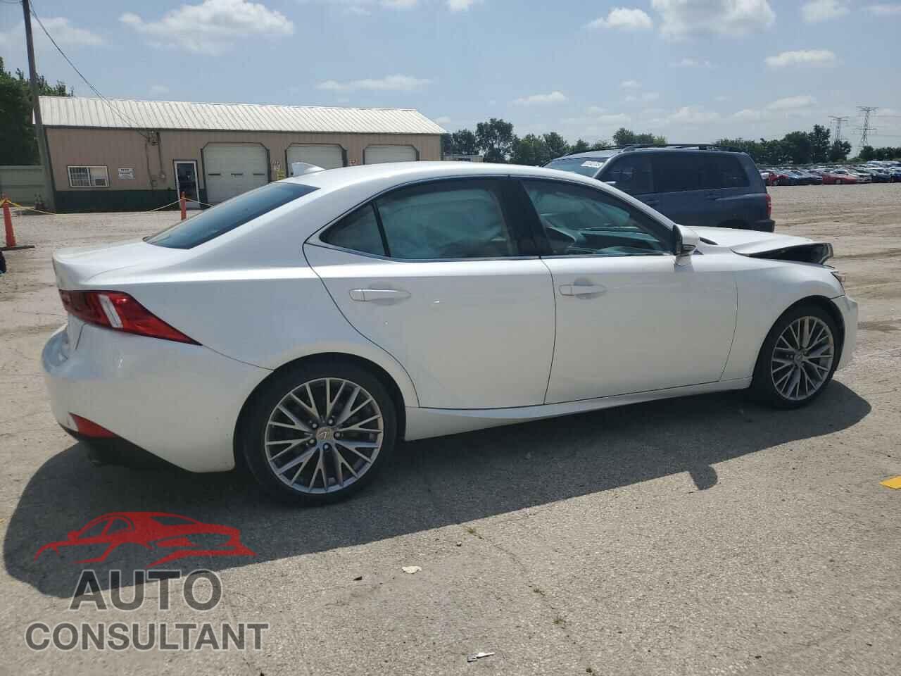 LEXUS IS 2015 - JTHCF1D28F5020181