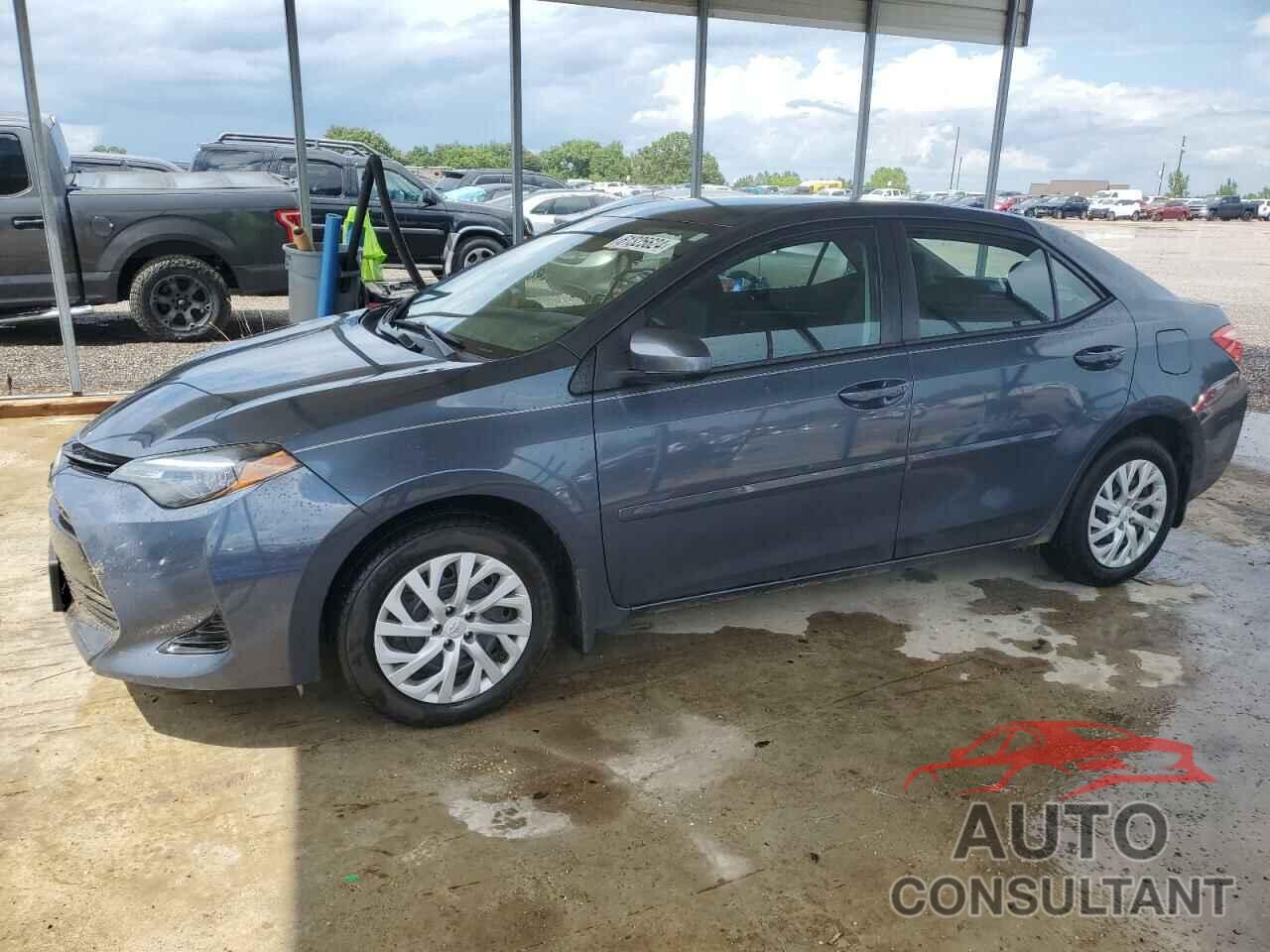 TOYOTA COROLLA 2018 - 5YFBURHE1JP784651