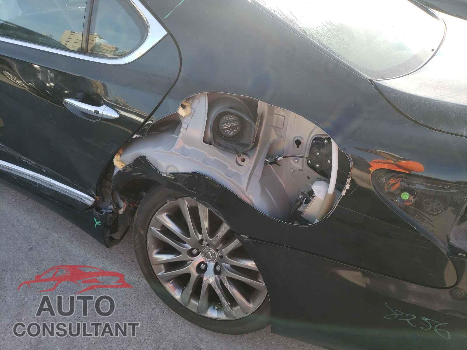 LEXUS LS460 2017 - JTHGL5EF0H5057554
